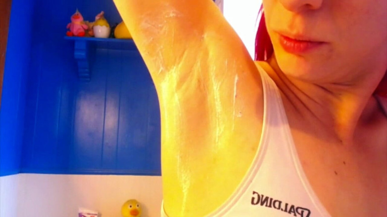 Quinn brooks: Shaving My Hairy Armpits