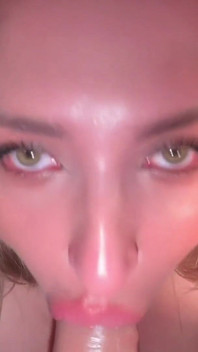 Schlampe mit dicken titten, blowjob, gesichtsbesamung