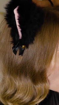 Kitty gata chica chupa polla