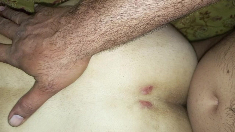 Lubnawife: 巴基斯坦女孩的病毒视频第一次与男孩德西农村女孩发生性关系