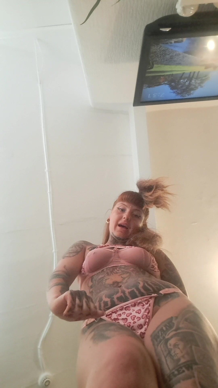 Yourfavecumslut: Gergasi memancut awak dengan pantat / kakinya