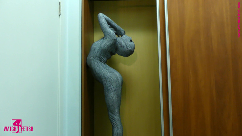 Gymnastic: Sorpresa en el armario