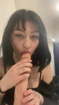 There Is No Money to Pay for the Apartment, so He Pays with Blowjob and Anal