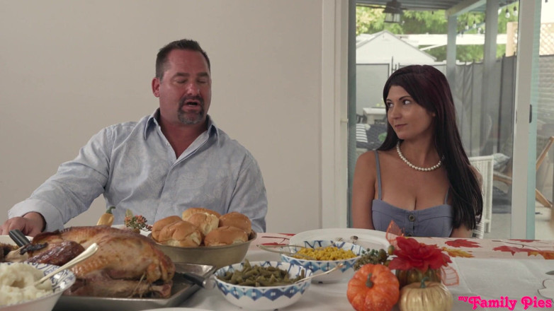My family pies: My Stepcousins spust na Święto Dziękowania - S16:e4