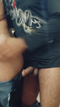 Šukal jsem nevlastní dceru manažera, když jsem přišel domů sám, je tak krásná