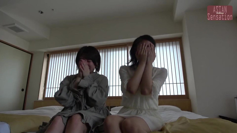 J-Cams: Voyage entre filles rempli de tentation secrète - épisode 1