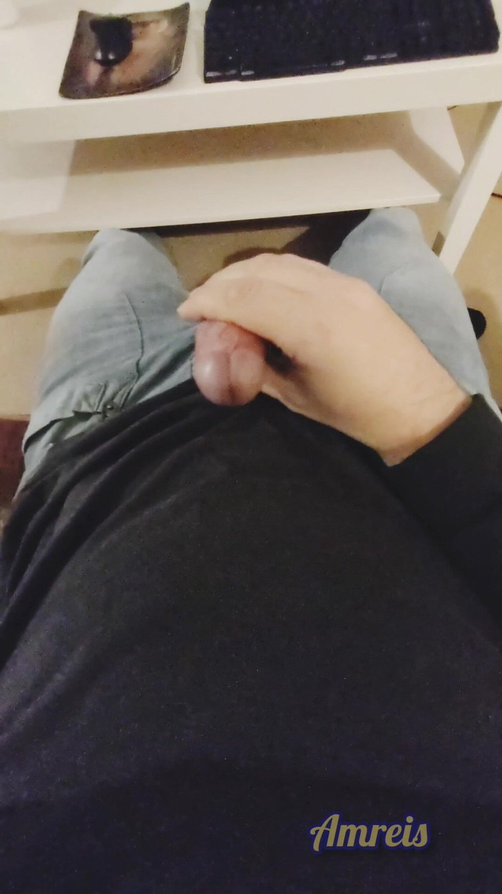 Amreis: Diàvolo! Non riuscivo a resistere e finivo i vestiti! È una...