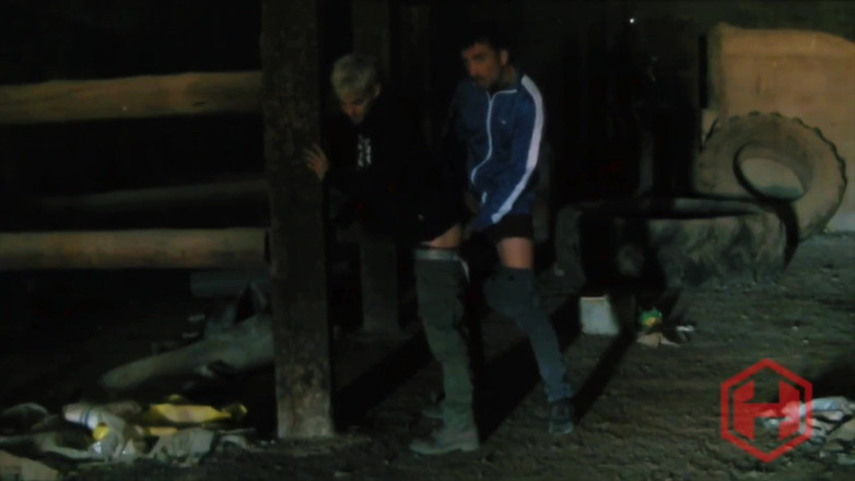 Amadeus studio: Utomhus och min kuk hårt