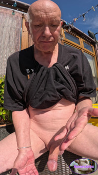 Just a Moment on a Hot Summers Day and Enjoy Your Cumlicous Cum