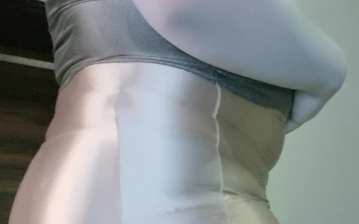 Sexy shinny clothes: Rok satin dan licra dan top 2