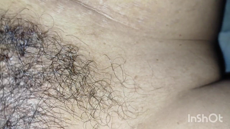 Tiottama: Ik heb de dorpsstiefzus veel geneukt