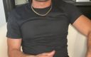 Christian Styles: Oj, sperma på min svarta t-shirt
