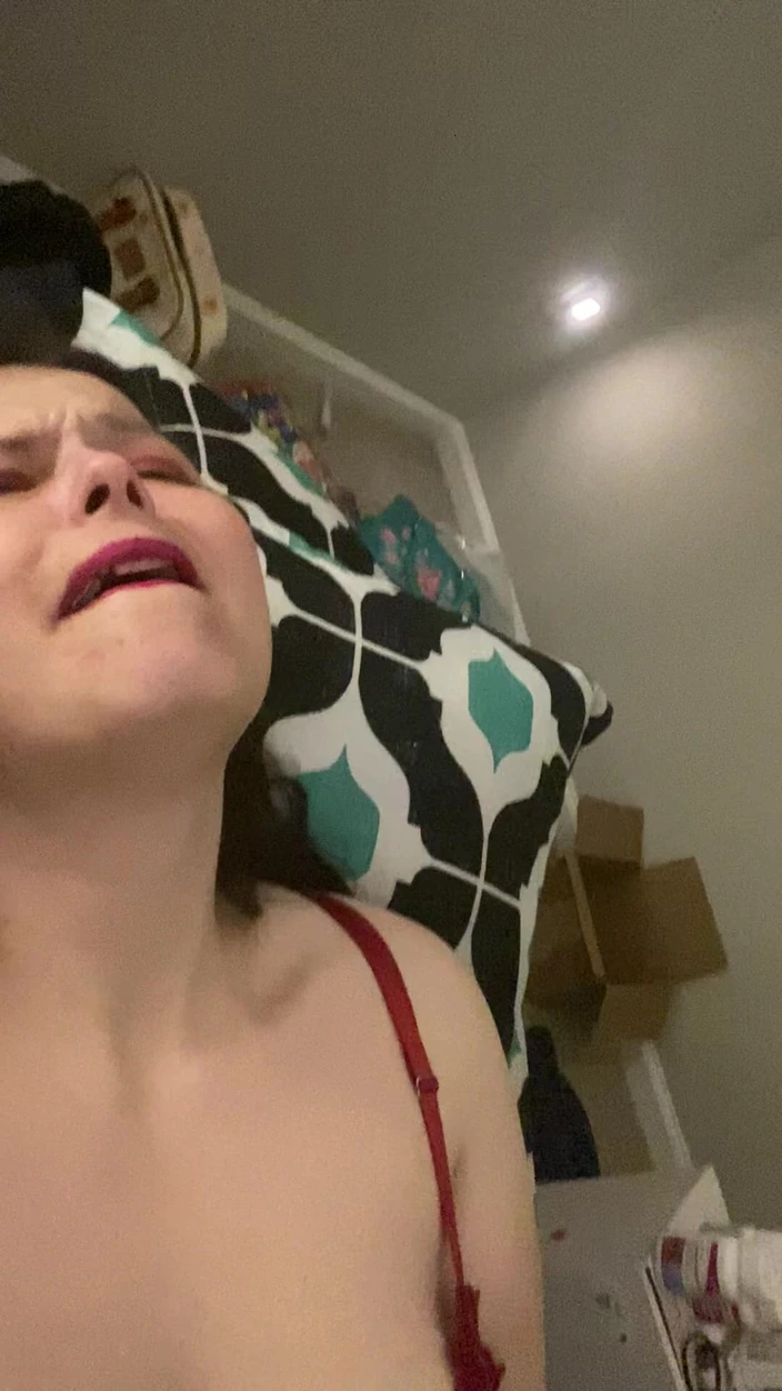 MissChrystalline: Oral Sex G Spot Toy Review