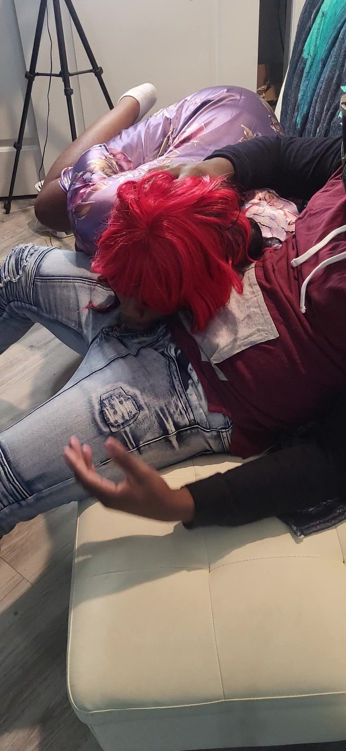 Wondahead21: Si jalang berambut merah dikongkek tekak di sofa da! Hanya...