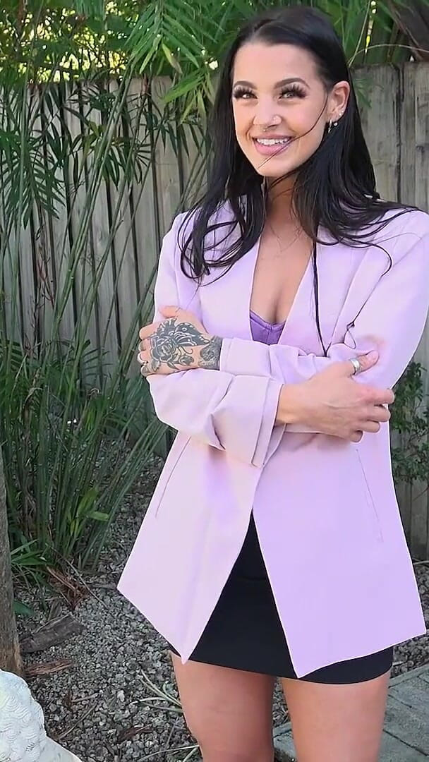 Property sex: Evelin Stone quer ser o sugar baby - corretora morena mostra...