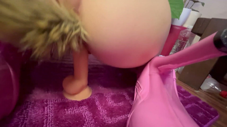 lanalovacutie: ऊँची एड़ी के जूते और पूंछ-प्लग-kittyyy-चाहता है-टू-प्ले