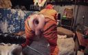 Tiffany Ciskiss: お尻の女の子ティファニーCiskissコスプレTigra PT 2フェムボーイクソ巨大なおもちゃ