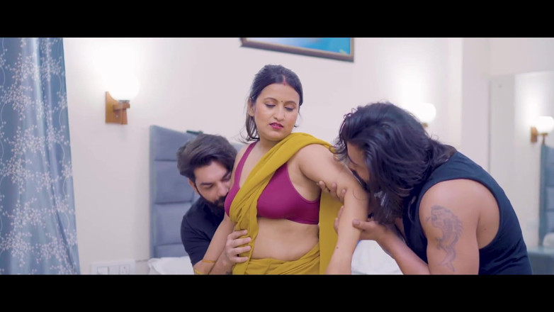 Triflicks: Threesome with House Made 2 Bhaiyon Ne Milkar Kaamwali Ke Sath...