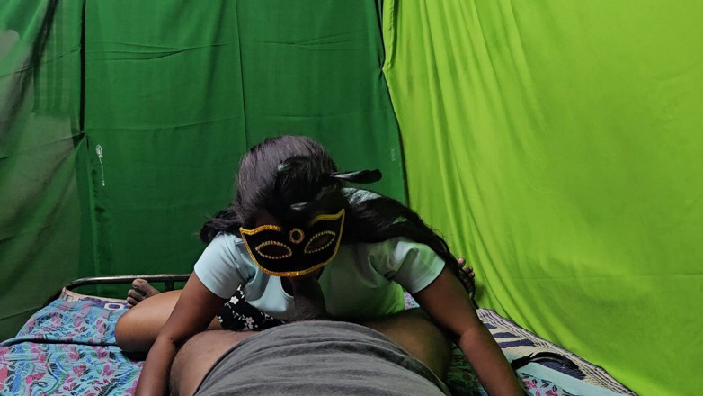 Tamilnilavu: Tamil fru avsugning till make vän