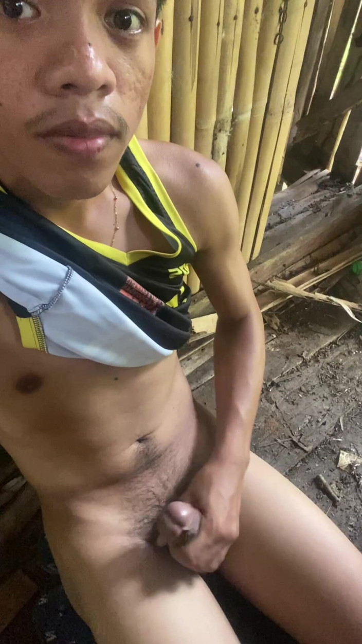 Jameson Official: Outdoor Pinoy Twink Hook up- Wanking, Deep Blowjob &amp; Mouth Cumshot