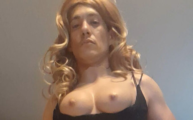 Alvaro: Hottes Sissyboi