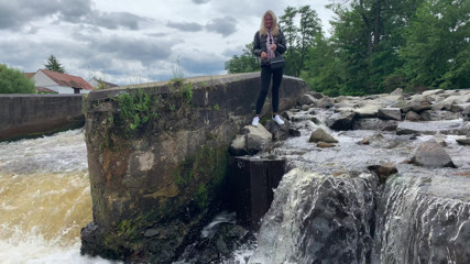 Claudia Macc: Utomhus pissande kul