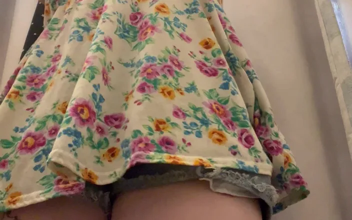 MistressWriggler: Stark Bollock Naked in Public Whilst Trying on New Clothes....