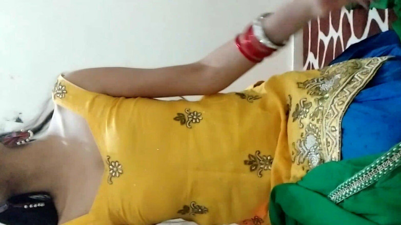 Saarabhabhi6: Îmi place doar să sug pula și să o iau în hindi...