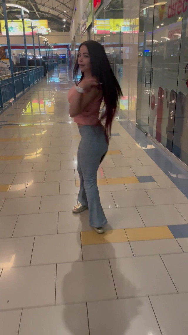 A Very Slutty Model (Tefy Love) A Very Slutty Model (Tefy Love)