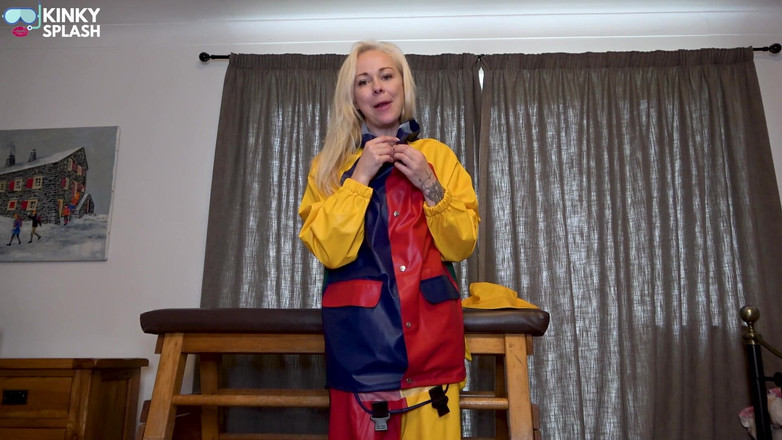 UKCuteGirl: Jezděte na své paní: PVC Ponyboy JOI &amp; Tease