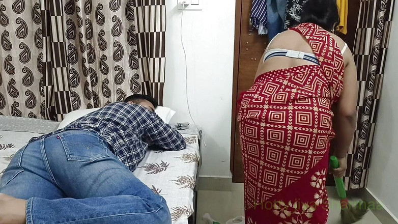Hotty Jiya Sharmaa: 女仆kanta被房东骚扰