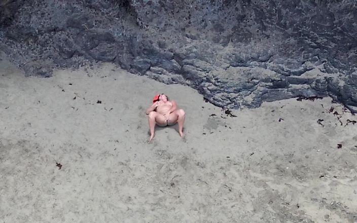 Emma Voyeur: Người đẹp khỏa thân trên bãi biển - drone pov thư giãn...