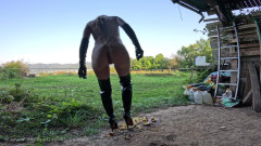 Nude Sportswomen: М'язисті жінки дроблять чоловічі фрукти - повільний рух