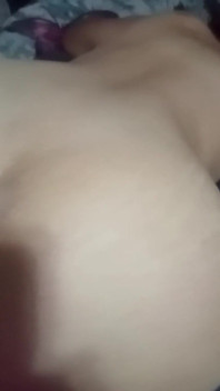 Esposa implora por bbc ejaculação interna enquanto o marido a fode