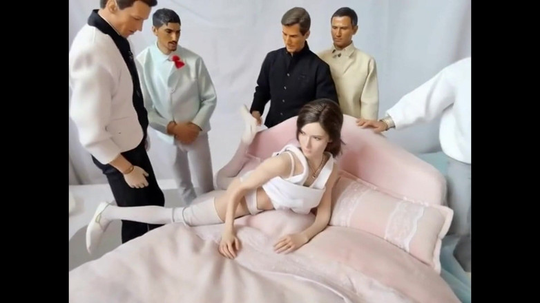 PeacefulDigit325: Cynthia en een paar jongens op bed