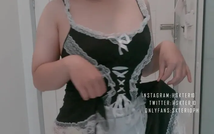 18_honey: Menunjukkan pakaian pembantu