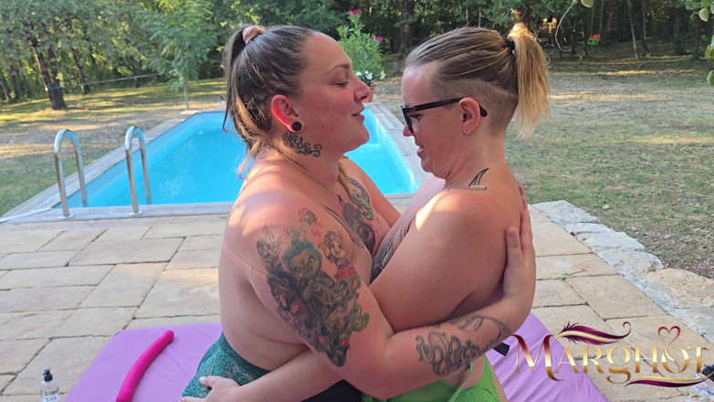 Sexymarghot: Burning Lesbian Duo with Maureen: Dildos, Oil and Pleasure Under...