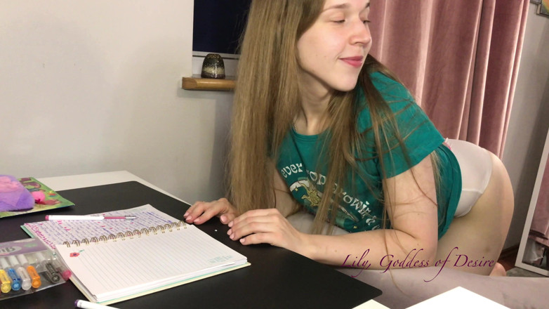 Lily, Goddess of Desire: Stepdad Provoked by the Ass of a Teen Girl Doing...