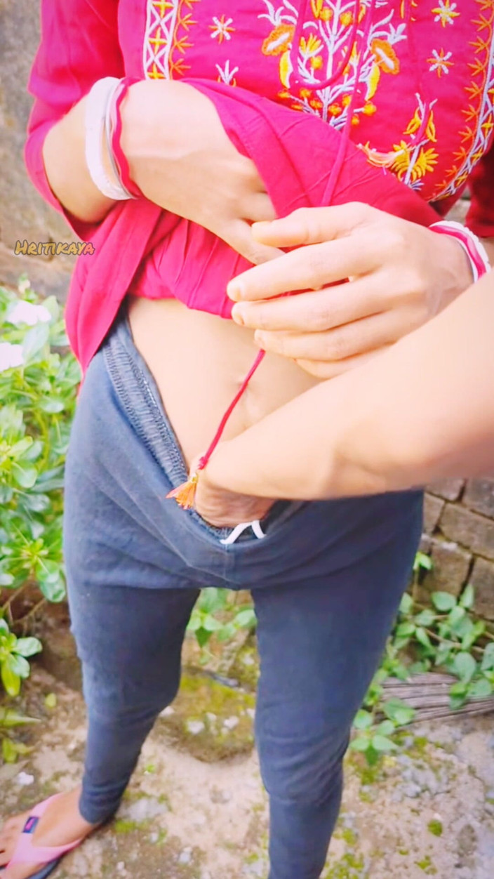 Hritikabby: デシの美しい女の子、初めてのきつい膣