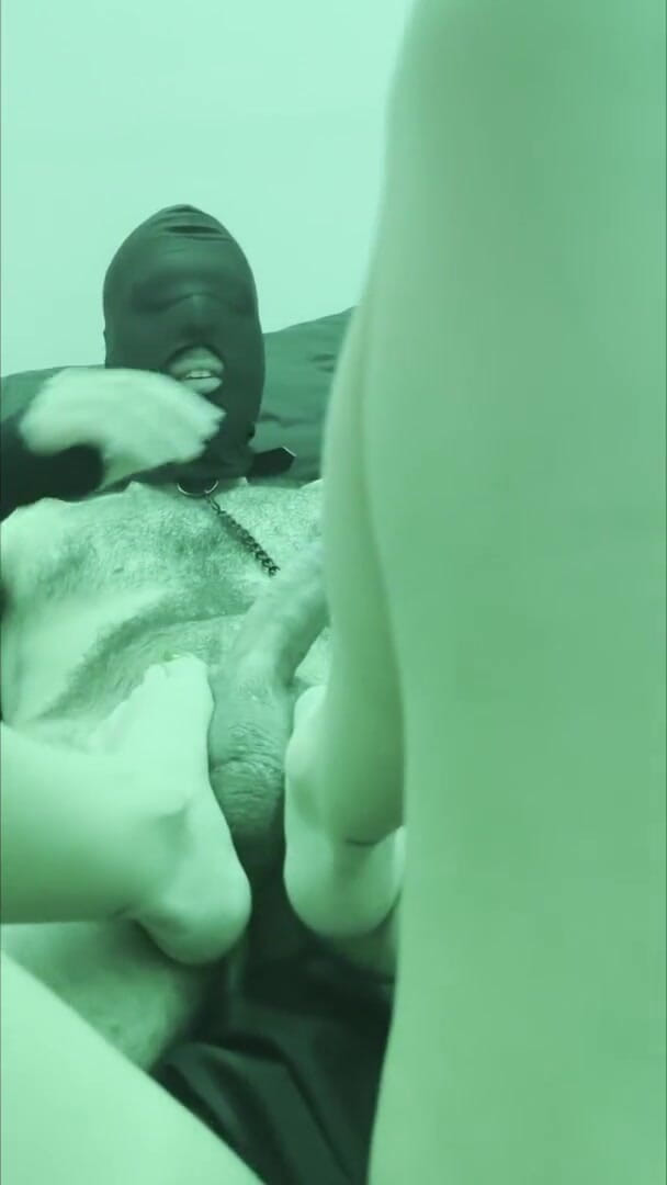 HoneyXScream: Blindfolded Boy Gets Submissive at His Mistress's Feet