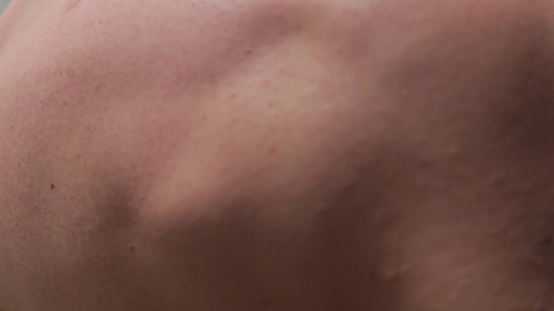 1TeddyBear1: 첫 실험은 음경의 절반에 구멍을 넣었어요. 4K 비디오 원본.