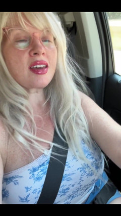 PaintedRose: Noi? Tirare sopra e Salire sul sedile posteriore?