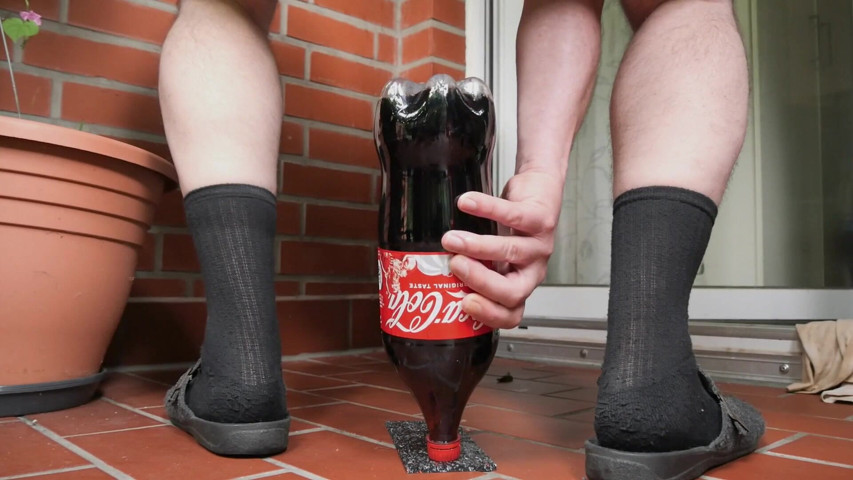 Short Anal Training with Extra Large Bottles (Buxte extreme)