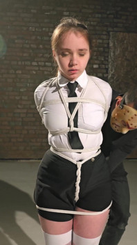Agente sotto copertura di arina - missione fallita: sei un giocattolo bondage ora!