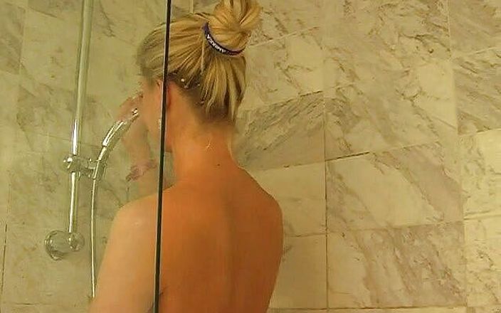 All Those Girlfriends: Hot honey Eny takes a shower and shows her body