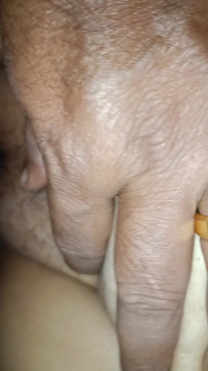 Saritasahni studio: Tante desi dengan suami