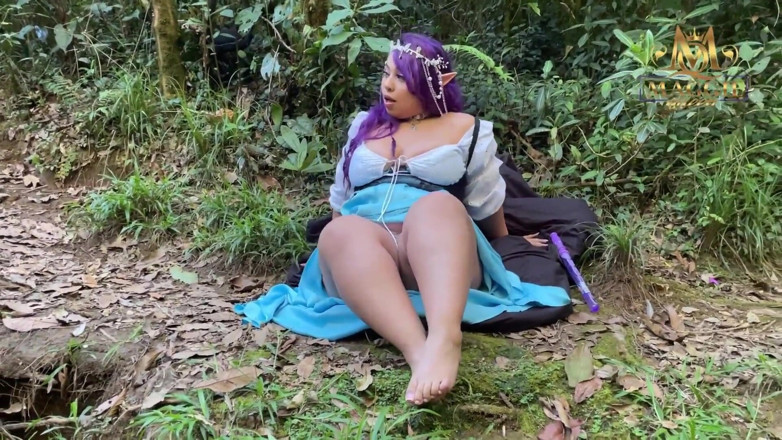 Maggiequeen: La Elfa Pervertida