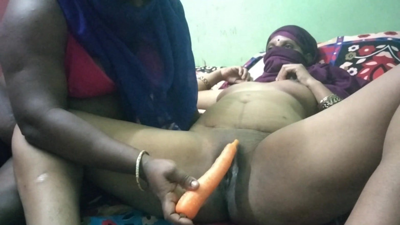 Tamil lesbian: Tamil Coimbatore Lesbian Hot Finguring Videos