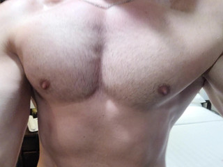 Lexx Xantos: Uctívání svalů!