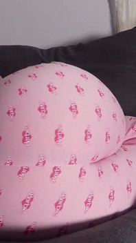 Ating țâțele mari și fut curul uriaș al soției mele în pijamale ei Barbie!